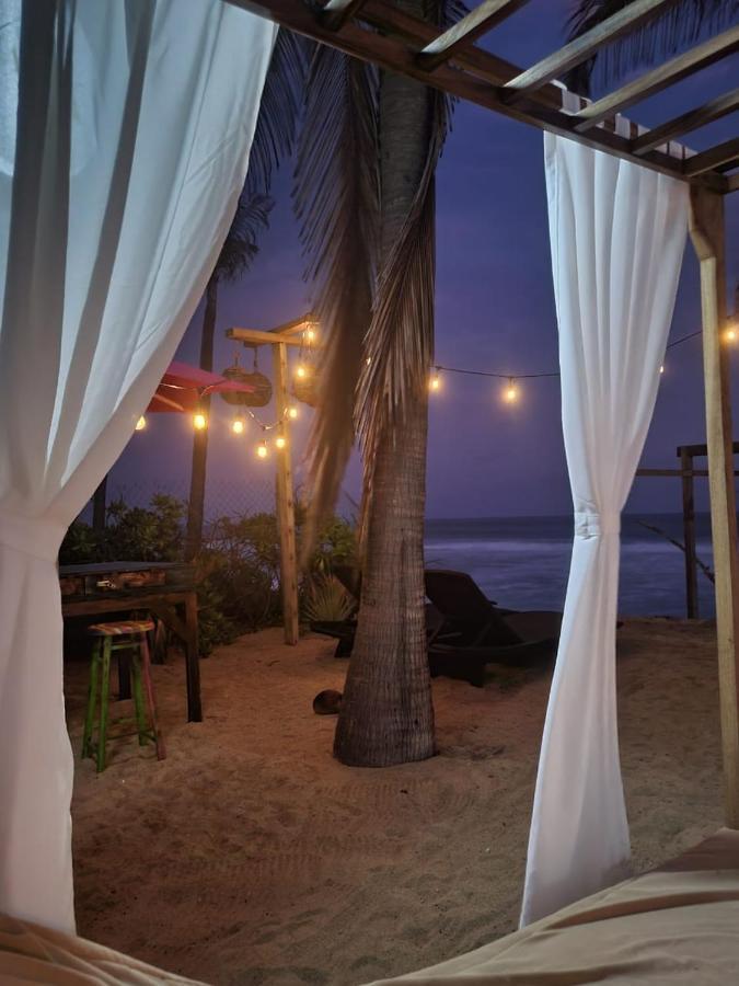 Amarok Hotel Marquelia Exterior photo